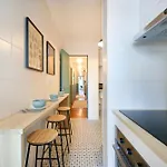 Cozy In A Coliving In Arroios בית אירוח ליסבון