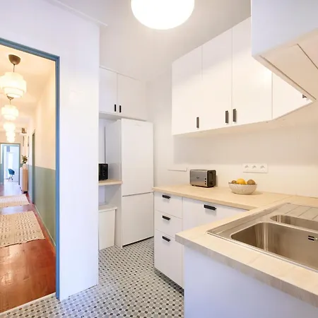 Cozy In A Coliving In Arroios Homestay szállás Lisboa